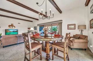 Photo #4: 6935722 Listing 