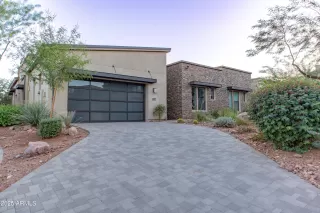 Photo #1: 6935824 Listing 