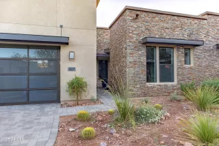 Photo #2: 6935824 Listing 