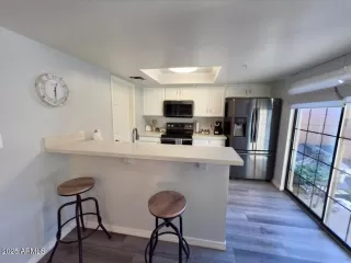 Photo #2: 6935911 Listing 