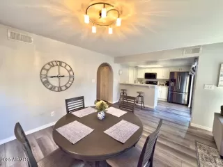 Photo #3: 6935911 Listing 