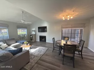 Photo #5: 6935911 Listing 