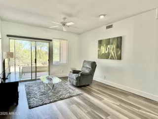 Photo #3: 6935962 Listing 