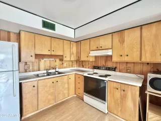 Photo #6: 6936031 Listing