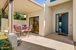 Photo #2: 6936147 Listing