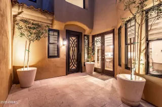 Photo #5: 6936153 Listing