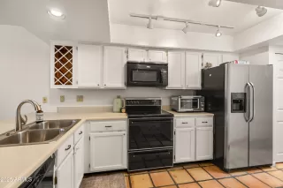 Photo #4: 6936188 Listing 