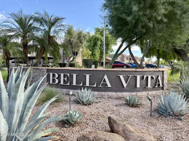 MLS: 6936324 Condo For Sale