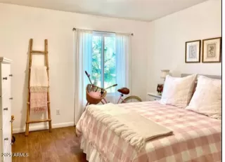 Photo #3: 6936324 Listing 