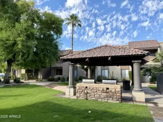 Photo #4: 6936324 Listing 