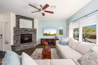 Photo #3: 6936379 Listing 