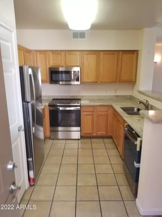 MLS: 6936475 Condo For Sale