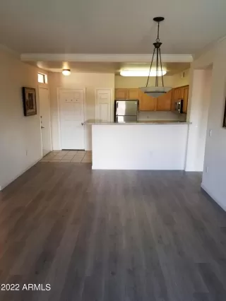 Photo #3: 6936475 Listing 