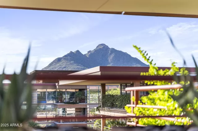 MLS: 6936497 Condo For Sale