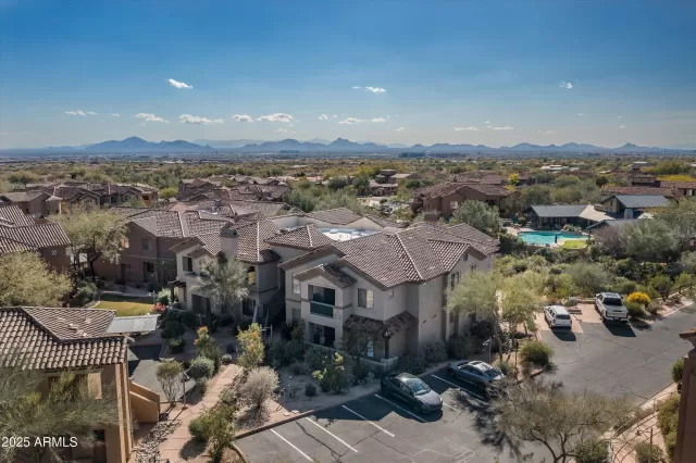 MLS: 6936542 Condo For Sale
