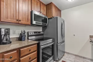 Photo #6: 6936741 Listing 