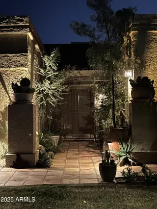 Photo #1: 6936820 Listing 