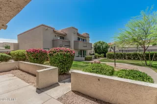 Photo #3: 6936926 Listing 