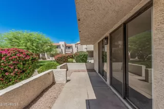 Photo #5: 6936926 Listing 