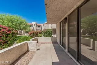 Photo #6: 6936926 Listing 