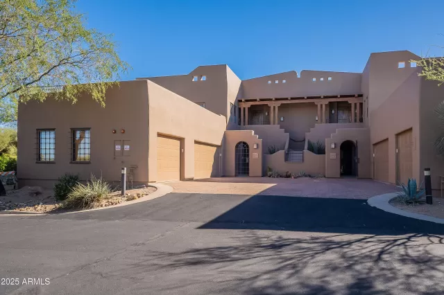 MLS: 6936944 Condo For Sale