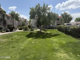 Photo #1: 6936966 Listing 