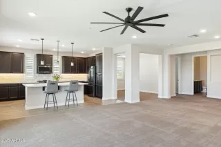Photo #6: 6937172 Listing 