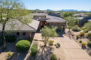 Photo #2: 6937248 Listing 