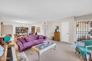 Photo #6: 6937347 Listing