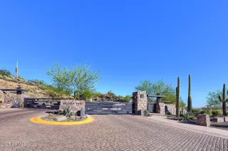 Photo #1: 6937349 Listing