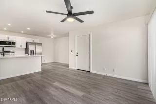 Photo #3: 6937350 Listing