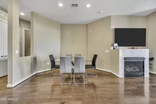 Photo #3: 6937405 Listing
