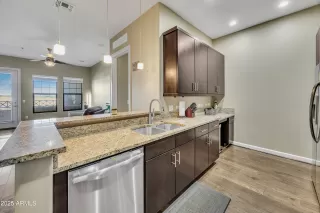 Photo #5: 6937405 Listing