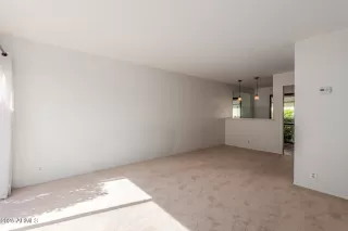 Photo #3: 6937444 Listing 