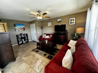 Photo #3: 6937510 Listing 