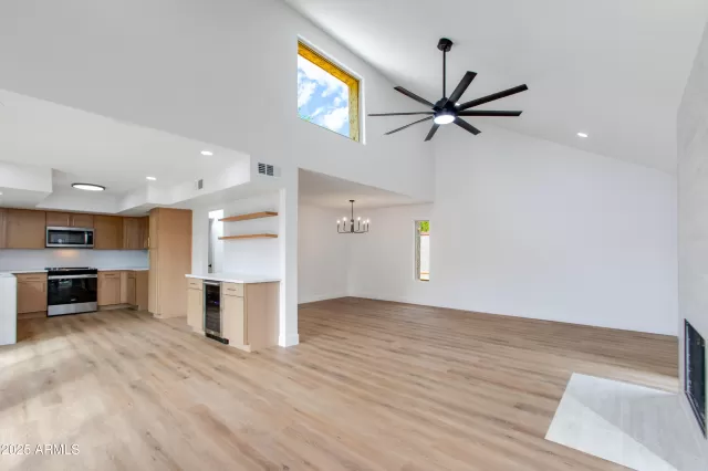MLS: 6937557 Condo For Sale