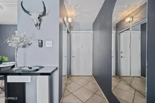 Photo #4: 6937625 Listing
