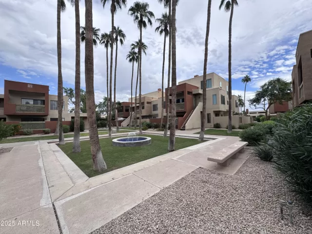 MLS: 6937631 Condo For Sale