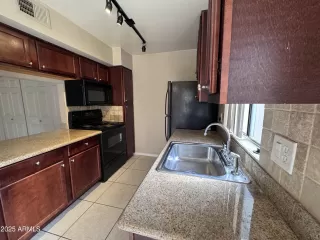 Photo #3: 6937631 Listing 