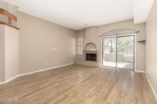 Photo #6: 6937723 Listing