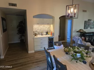 Photo #3: 6937738 Listing 