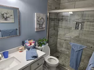 Photo #4: 6937738 Listing 