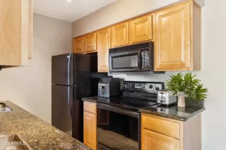 Photo #5: 6937751 Listing 