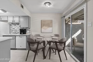 Photo #3: 6937777 Listing