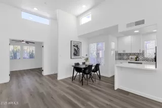 Photo #6: 6938012 Listing