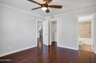 Photo #6: 6938019 Listing