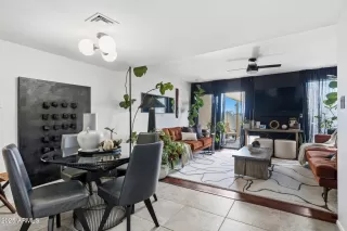 Photo #3: 6938023 Listing