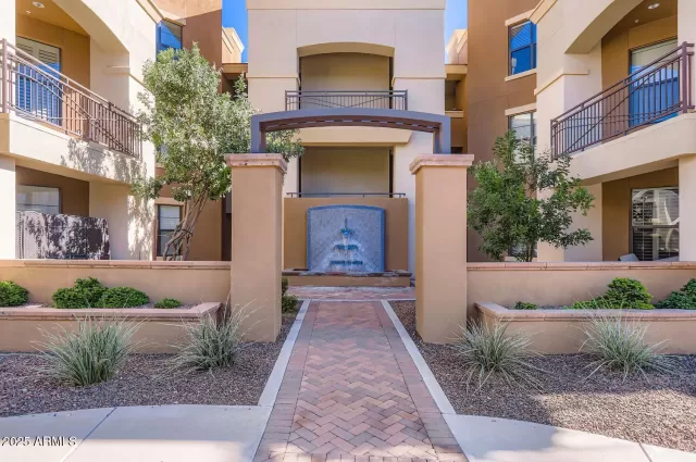 MLS: 6938458 Condo For Sale