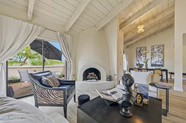 MLS: 6938477 Condo For Sale