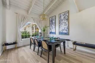Photo #6: 6938477 Listing